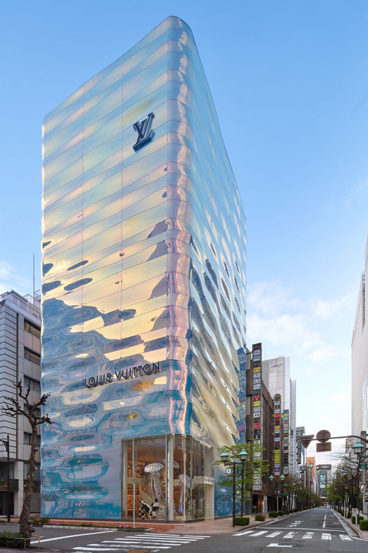 人気店舗デザイナー　青木淳１　ルイ・ヴィトン銀座
